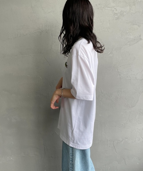 LACOSTE（ラコステ）の「[LACOSTE/ラコステ] ワニロゴワッペン クルーネックＴシャツ（Tシャツ/カットソー・レディース・ホワイト/ブラック・M/L/XL/S）」の10枚目の写真