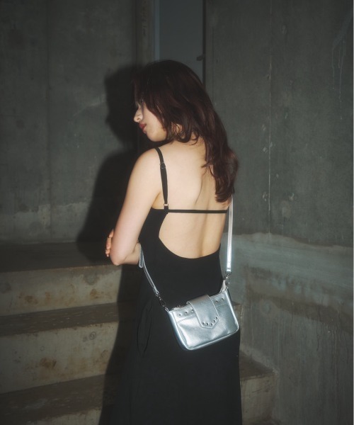 BLONDEY（ブロンディ）の「カップ付きバックオープンワンピース（ワンピース・レディース・レッド/グレー/ブラック・FREE）」の8枚目の写真