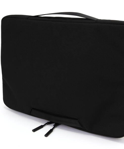 Aer(エアー)の「Aer(エアー)Tech Folio 16" Black AER-21025(PC・タブレットケース・メンズ・ブラック・F)」の18枚目の写真