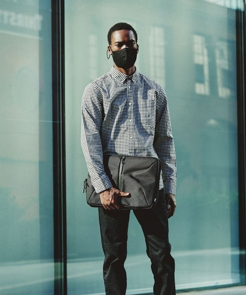 Aer(エアー)の「Aer(エアー)Tech Folio 16" Black AER-21025(PC・タブレットケース・メンズ・ブラック・F)」の5枚目の写真