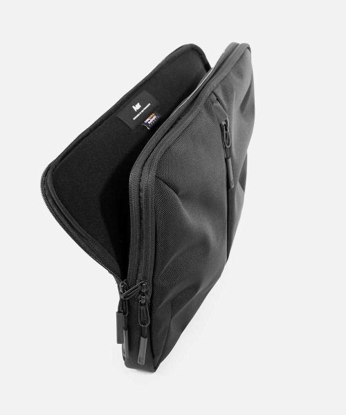 Aer（エアー）Tech Folio 16' Black AER-21025（PC・タブレット