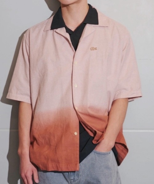 LACOSTE(ラコステ)の「グラデーション コットンオックスフォード オープンカラーシャツ(シャツ/ブラウス・メンズ・グレイッシュブルー/ブラウン/ダークブルー・38/39/40/41)」の1枚目の写真