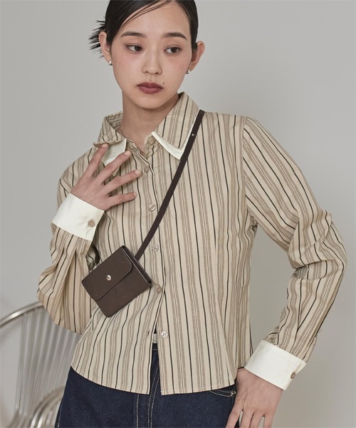 miette(ミエット)の「ダブルカラーストライプシャツ(シャツ/ブラウス・レディース・ブラウン/ライトベージュ/ブラック・M/S)」の3枚目の写真