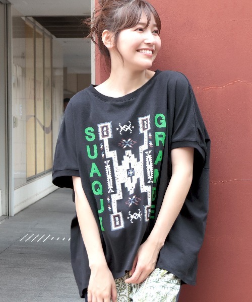 チチカカ（チチカカ）の「スアキ・グランデプリントプルオーバー（Tシャツ/カットソー・レディース・マスタード/ホワイト/ブラック・FREE）」の2枚目の写真