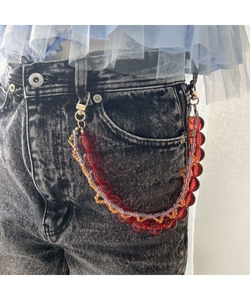 Casselini(キャセリーニ)の「Casselini Double Beads Hand Strap(キャセリーニ ダブルビーズハンドストラップ)(スマホグッズ・レディース・ホワイト/レッド/シルバー・ONE SIZE)」の12枚目の写真