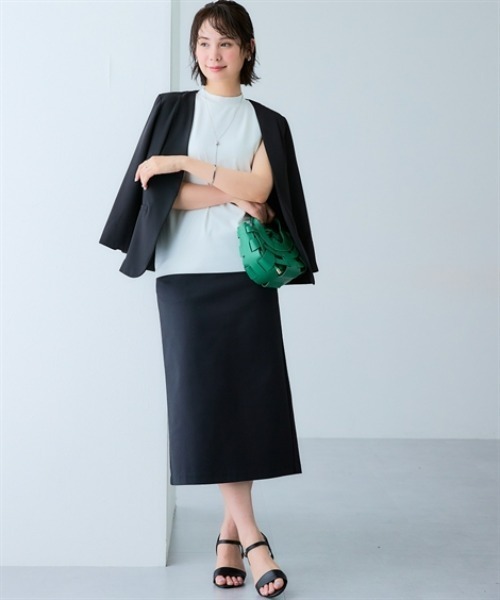 7days Life Styling（セブンデイズライフスタイリング）の「【選べる首元デザイン】下着が透けにくい　シルケット加工タンクトップ（タンクトップ・レディース・ブラック/オフホワイト/ブラック系/ホワイト系・S/M/L/LL/3L/4L/5L）」の13枚目の写真