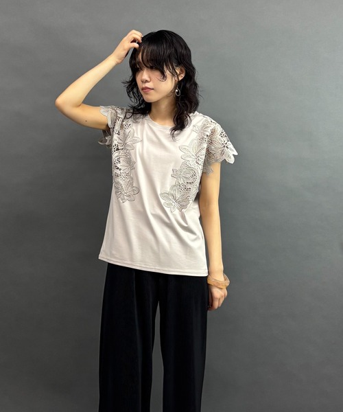 袖レースプルオーバー（Tシャツ/カットソー）｜NICOLE white