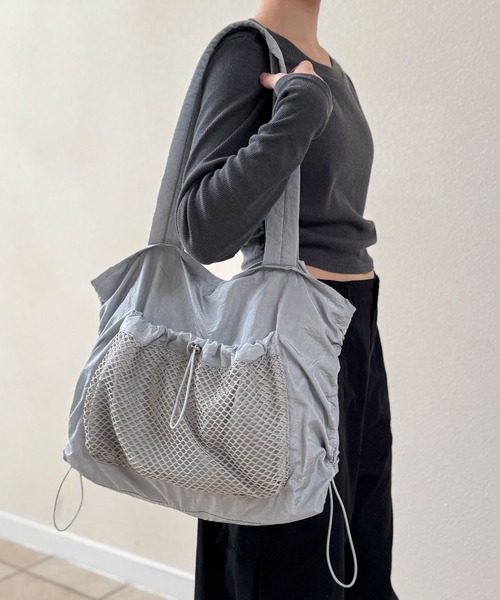 NOLITA LABORATORY（ノリータラボラトリー）の「【 NOLITA / ノリータ 】 ナイロン ショルダーバッグ（ショルダーバッグ・レディース・アイボリー/ブラック/グレイッシュブルー・FREE）」の3枚目の写真
