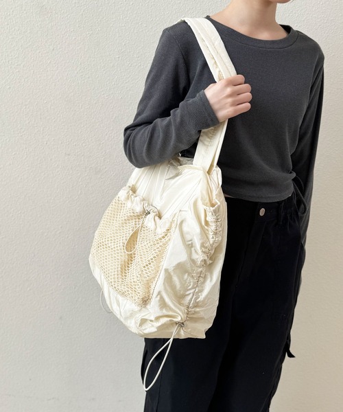NOLITA LABORATORY（ノリータラボラトリー）の「【 NOLITA / ノリータ 】 ナイロン ショルダーバッグ（ショルダーバッグ・レディース・アイボリー/ブラック/グレイッシュブルー・FREE）」の5枚目の写真