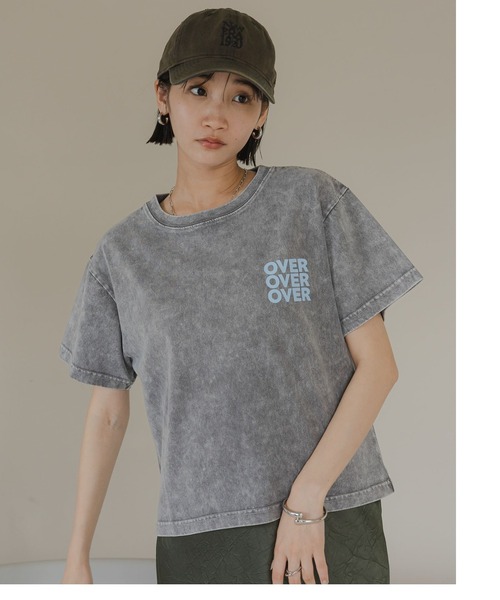 LOWRYS FARM（ローリーズファーム）の「ヴィンテージロゴＴＥＥ　576421（Tシャツ/カットソー・レディース・グレー/ピンク/ホワイト/チャコールグレー・FREE）」の3枚目の写真
