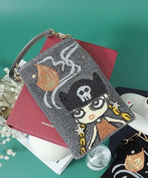 Lyre(ライル)の「Lyre スマホショルダーバッグ(ショルダーバッグ・レディース・ブラック/ホワイト/シルバー/グレー/ベージュ/シルバー系/ブラック系/ブラック系1/ピンク/レッド・FREE)」の9枚目の写真