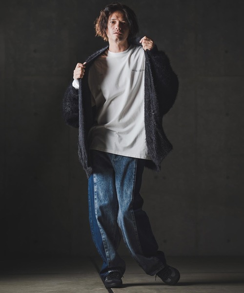 GLIMCLAP(グリムクラップ)の「mlt5302-Boxy silhouette long sleeve T-shirt-Minimal printed design- ロングスリーブTシャツ(Tシャツ/カットソー・メンズ・ホワイト/ブラック・S/M/L)」の16枚目の写真