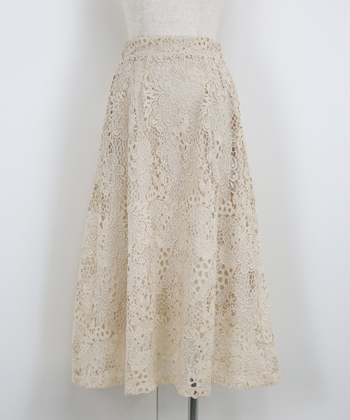 BLUEEAST（ブルーイースト）の「フラワーレースフレアスカート（スカート・レディース・ブラック/チャコールグレー/ベージュ・MEDIUM/LARGE）」の17枚目の写真