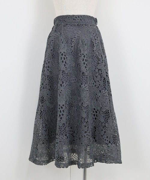 BLUEEAST（ブルーイースト）の「フラワーレースフレアスカート（スカート・レディース・ブラック/チャコールグレー/ベージュ・MEDIUM/LARGE）」の18枚目の写真