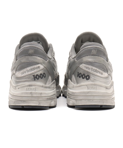 NEW BALANCE(ニューバランス)の「New Balance M1000G / ニューバランス M1000G【SP】(スニーカー・メンズ・シルバー・24.0cm/28.5cm/28.0cm/27.5cm/27.0cm/26.5cm/23.0cm/23.5cm/24.5cm/25.0cm/25.5cm/26.0cm/29.0cm/30.0cm)」の3枚目の写真