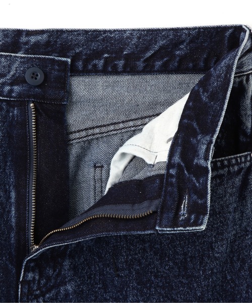 AVIREX（アヴィレックス）の「LEATHER PATCH DENIM PANTS / レザーパッチ デニムパンツ / AVIREX / アヴィレックス（デニムパンツ・メンズ・インディゴブルー/ブラック・LARGE/X-LARGE/XX-LARGE/MEDIUM）」の3枚目の写真