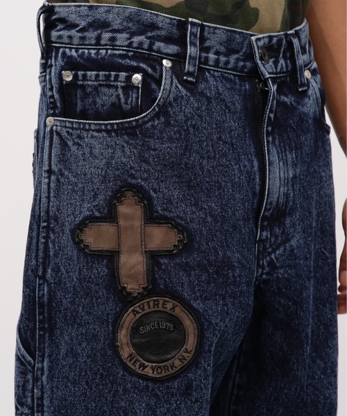 AVIREX（アヴィレックス）の「LEATHER PATCH DENIM PANTS / レザーパッチ デニムパンツ / AVIREX / アヴィレックス（デニムパンツ・メンズ・インディゴブルー/ブラック・LARGE/X-LARGE/XX-LARGE/MEDIUM）」の5枚目の写真