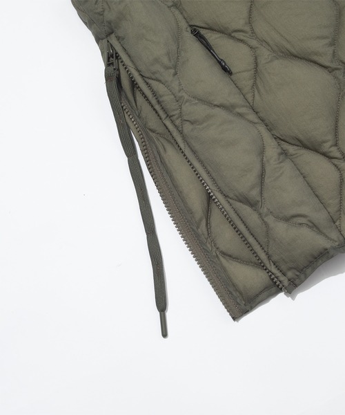 F/CE. （エフシーイー）の「F/CE. 25-TAION BY F/CE. PACKABLE DOWN VEST / エフシーイー  25-タイオンバイエフシーイーパッカブルダウンベスト（ダウンベスト・メンズ・グレー/ダークグリーン/ブラック/ネイビー/パープル・SMALL/MEDIUM/LARGE/X-LARGE/XX-LARGE）」の19枚目の写真