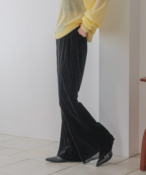 LOWRYS FARM（ローリーズファーム）の「カットベロアフレアパンツ　578260（その他パンツ・レディース・ベージュ/ブラック/ブラウン・FREE）」の6枚目の写真