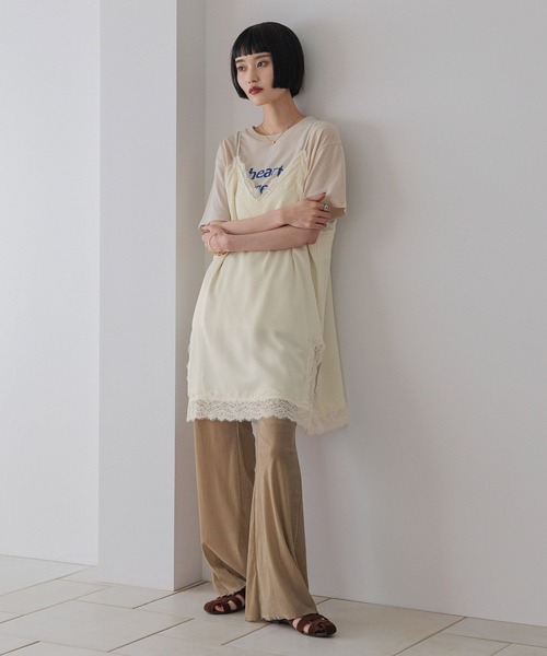 LOWRYS FARM（ローリーズファーム）の「カットベロアフレアパンツ　578260（その他パンツ・レディース・ベージュ/ブラック/ブラウン・FREE）」の7枚目の写真