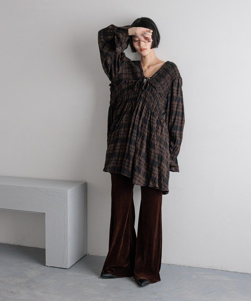 LOWRYS FARM（ローリーズファーム）の「カットベロアフレアパンツ　578260（その他パンツ・レディース・ベージュ/ブラック/ブラウン・FREE）」の22枚目の写真