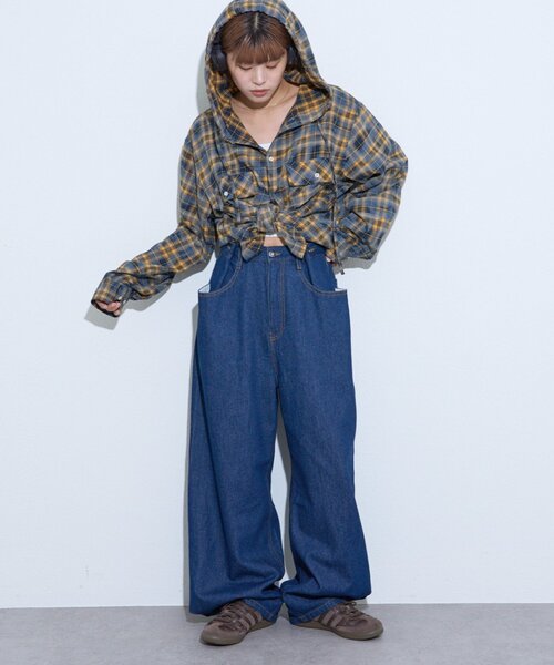 CIAOPANIC TYPY(チャオパニックティピー)の「【2WAYシルエット調節可能】【UNISEX】オーバーダイウエストタックデザインデニム(デニムパンツ・レディース・ブラック/ネイビー/サックスブルー・MEDIUM/LARGE)」の6枚目の写真
