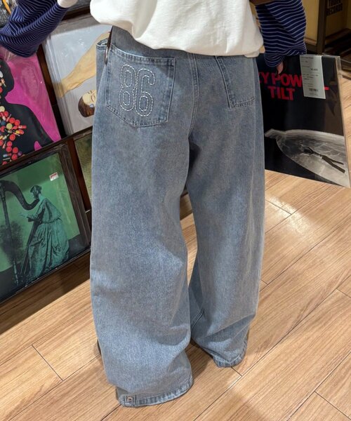 CIAOPANIC TYPY(チャオパニックティピー)の「【2WAYシルエット調節可能】【UNISEX】オーバーダイウエストタックデザインデニム(デニムパンツ・レディース・ブラック/ネイビー/サックスブルー・MEDIUM/LARGE)」の13枚目の写真