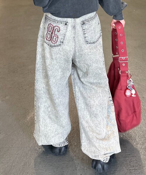 CIAOPANIC TYPY(チャオパニックティピー)の「【2WAYシルエット調節可能】【UNISEX】オーバーダイウエストタックデザインデニム(デニムパンツ・レディース・ブラック/ネイビー/サックスブルー・MEDIUM/LARGE)」の1枚目の写真