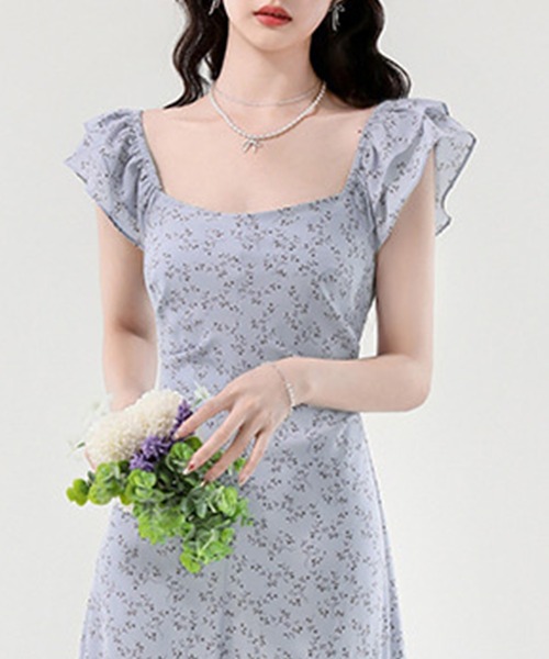 DAY CLOSET(デイ クローゼット)の「レディース 花柄バックリボン×カットアウトAラインロングワンピース(ワンピース・レディース・ブラック/ブルー系その他/レッド・S/M/XL/L)」の12枚目の写真