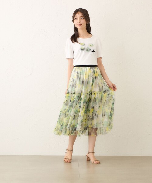 TO BE CHIC（トゥー ビー シック）の「ぼかしフラワーモチーフ プルオーバー（Tシャツ/カットソー・レディース・ブラック/オフホワイト・40）」の3枚目の写真