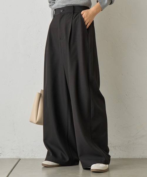 COLONY 2139（コロニートゥーワンスリーナイン）の「ワンタックワイドスラックス（スラックス・レディース・ブラック/チャコールグレー/ブラウン/ベージュ・SMALL/MEDIUM/X-SMALL）」の2枚目の写真