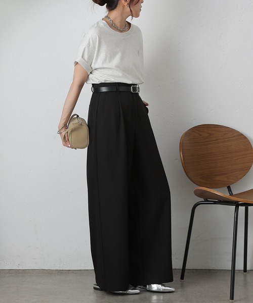 COLONY 2139（コロニートゥーワンスリーナイン）の「ワンタックワイドスラックス（スラックス・レディース・ブラック/チャコールグレー/ブラウン/ベージュ・SMALL/MEDIUM/X-SMALL）」の10枚目の写真