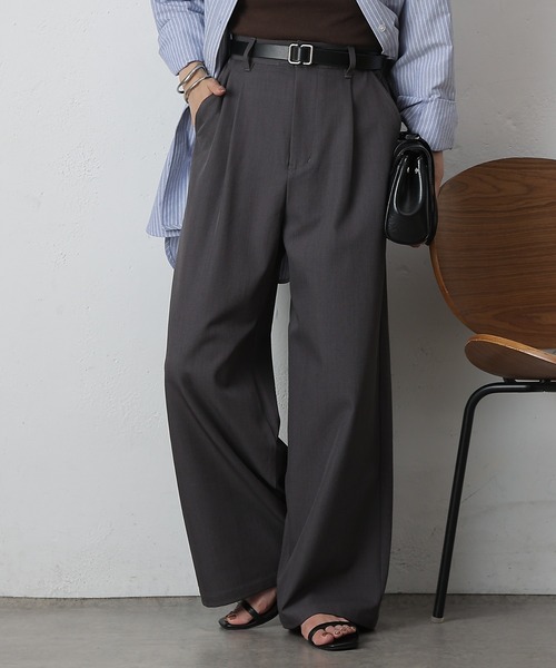 COLONY 2139（コロニートゥーワンスリーナイン）の「ワンタックワイドスラックス（スラックス・レディース・ブラック/チャコールグレー/ブラウン/ベージュ・SMALL/MEDIUM/X-SMALL）」の11枚目の写真