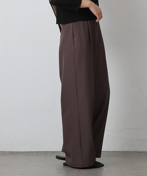 COLONY 2139（コロニートゥーワンスリーナイン）の「ワンタックワイドスラックス（スラックス・レディース・ブラック/チャコールグレー/ブラウン/ベージュ・SMALL/MEDIUM/X-SMALL）」の17枚目の写真