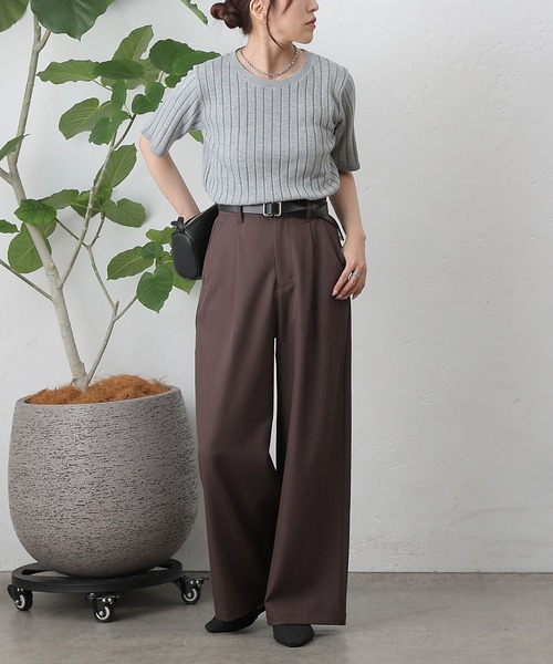 COLONY 2139（コロニートゥーワンスリーナイン）の「ワンタックワイドスラックス（スラックス・レディース・ブラック/チャコールグレー/ブラウン/ベージュ・SMALL/MEDIUM/X-SMALL）」の20枚目の写真