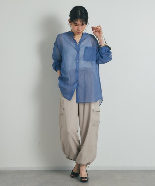 un dix cors(アンディコール)の「《1枚着にも羽織にも◎》リネンライクシアータックシャツ(シャツ/ブラウス・レディース・ブラウン/ブラック/オフホワイト/ブルー・FREE)」の5枚目の写真