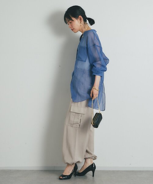 un dix cors(アンディコール)の「《1枚着にも羽織にも◎》リネンライクシアータックシャツ(シャツ/ブラウス・レディース・ブラウン/ブラック/オフホワイト/ブルー・FREE)」の6枚目の写真