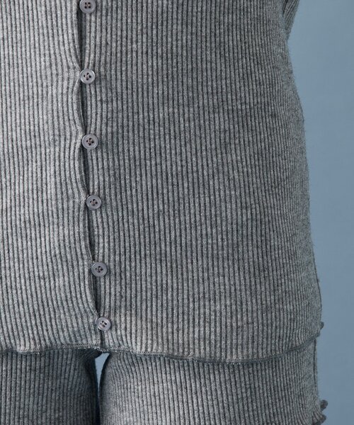 mystic（ミスティック）の「【8色展開◎】起毛リブボタンカーディガン（カーディガン/ボレロ・レディース・グレー/ネイビー/ベージュ/アイボリー/ピンク/ブラウン/ブルー/オフホワイト・FREE）」の20枚目の写真