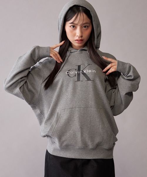 Calvin Klein（カルバン・クライン）の「モノロゴ パーカー（パーカー・メンズ・グレー/ダークグリーン/ブルー/ブラック・M/S/L/XL）」の12枚目の写真