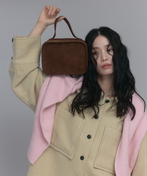 soins（ソワン）の「【牛革】スクエアハンドバッグ（ハンドバッグ・レディース・ブラック/ブラウン・FREE）」の2枚目の写真