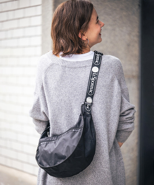 本日までお値下げ！未使用　EVERYDAY HOBO ロゴジャカードブラック EVERYDAY HOBO ロゴジャカードブラック（ショルダーバッグ