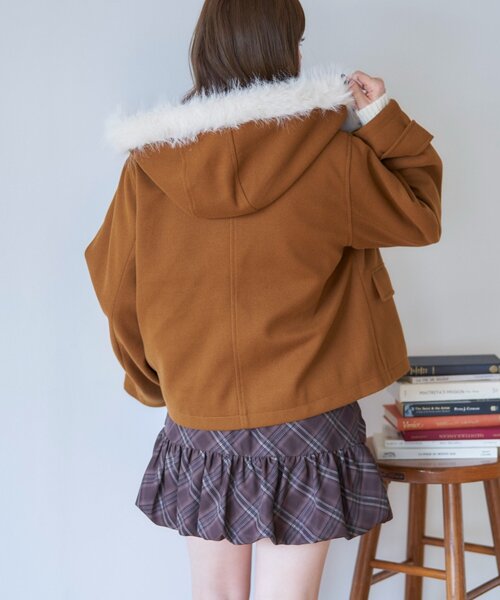 Another Branch olive des olive(アナザーブランチオリーブデオリーブ)の「ファー付きダッフルコート(ダッフルコート・レディース・キャメル/ネイビー/アイボリー/サックスブルー・FREE)」の9枚目の写真
