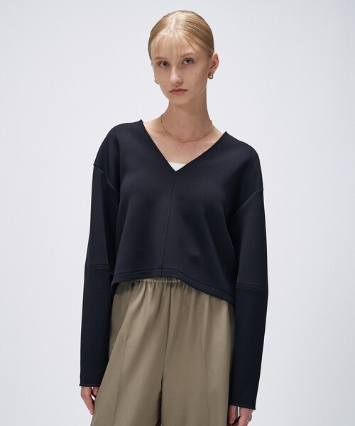 cloenc(クロエンス)の「【セットアップ/マシンウォッシュ】深Vネックダンボールプルオーバー(Tシャツ/カットソー・レディース・オフホワイト/ライトグレー系8/ブラック/チャコール・01/02)」の3枚目の写真