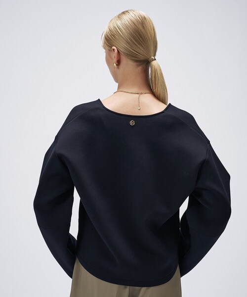 cloenc(クロエンス)の「【セットアップ/マシンウォッシュ】深Vネックダンボールプルオーバー(Tシャツ/カットソー・レディース・オフホワイト/ライトグレー系8/ブラック/チャコール・01/02)」の6枚目の写真