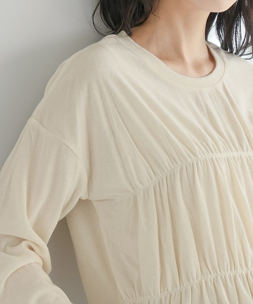 itto...（イット）の「シャーリングトップス（Tシャツ/カットソー・レディース・チャコール/グレイッシュベージュ/アイボリー・M）」の11枚目の写真