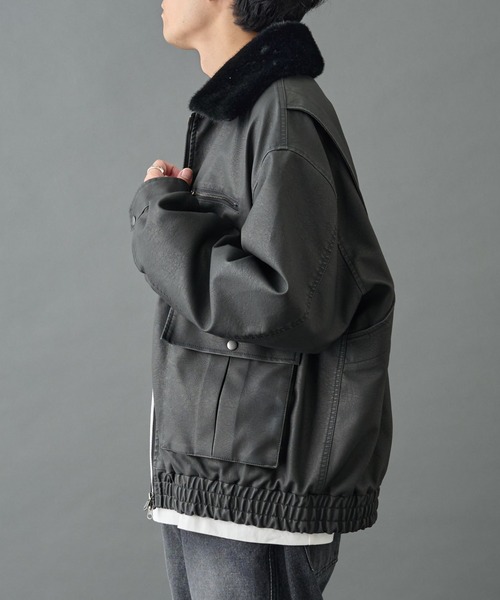 COLONY 2139（コロニートゥーワンスリーナイン）の「フェードレザーライクG-1ジャケット（ブルゾン・メンズ・ブラック・MEDIUM/LARGE）」の3枚目の写真