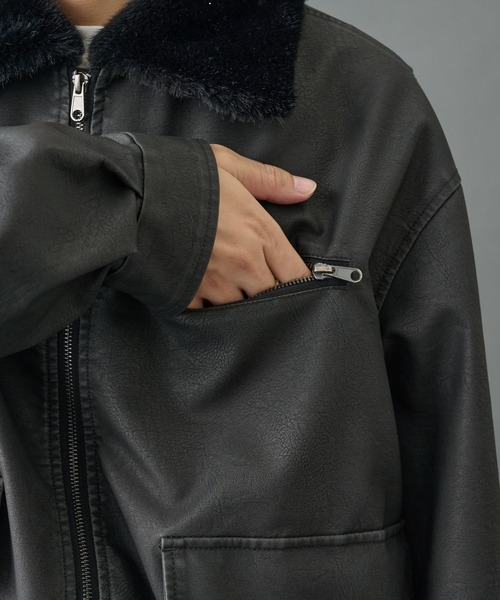 COLONY 2139（コロニートゥーワンスリーナイン）の「フェードレザーライクG-1ジャケット（ブルゾン・メンズ・ブラック・MEDIUM/LARGE）」の15枚目の写真