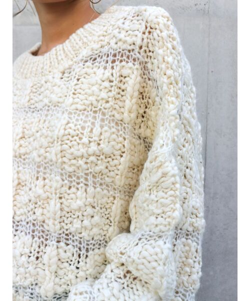 Ungrid(アングリッド)の「透かし編みデザインショートニット(ニット/セーター・レディース・チャコールグレー/ベージュ・FREE)」の14枚目の写真