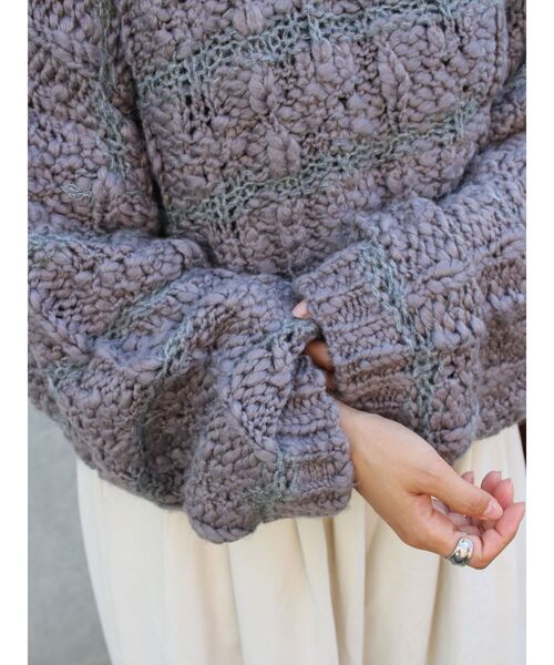 Ungrid(アングリッド)の「透かし編みデザインショートニット(ニット/セーター・レディース・チャコールグレー/ベージュ・FREE)」の6枚目の写真