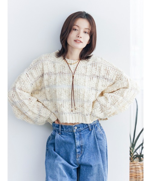 Ungrid(アングリッド)の「透かし編みデザインショートニット(ニット/セーター・レディース・チャコールグレー/ベージュ・FREE)」の16枚目の写真